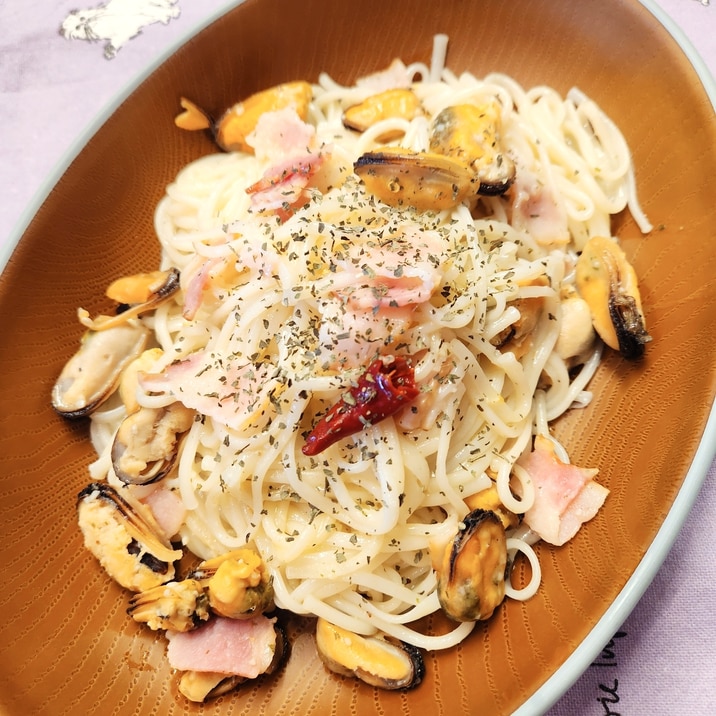 【主食】ムール貝とベーコンのペペロン素麺
